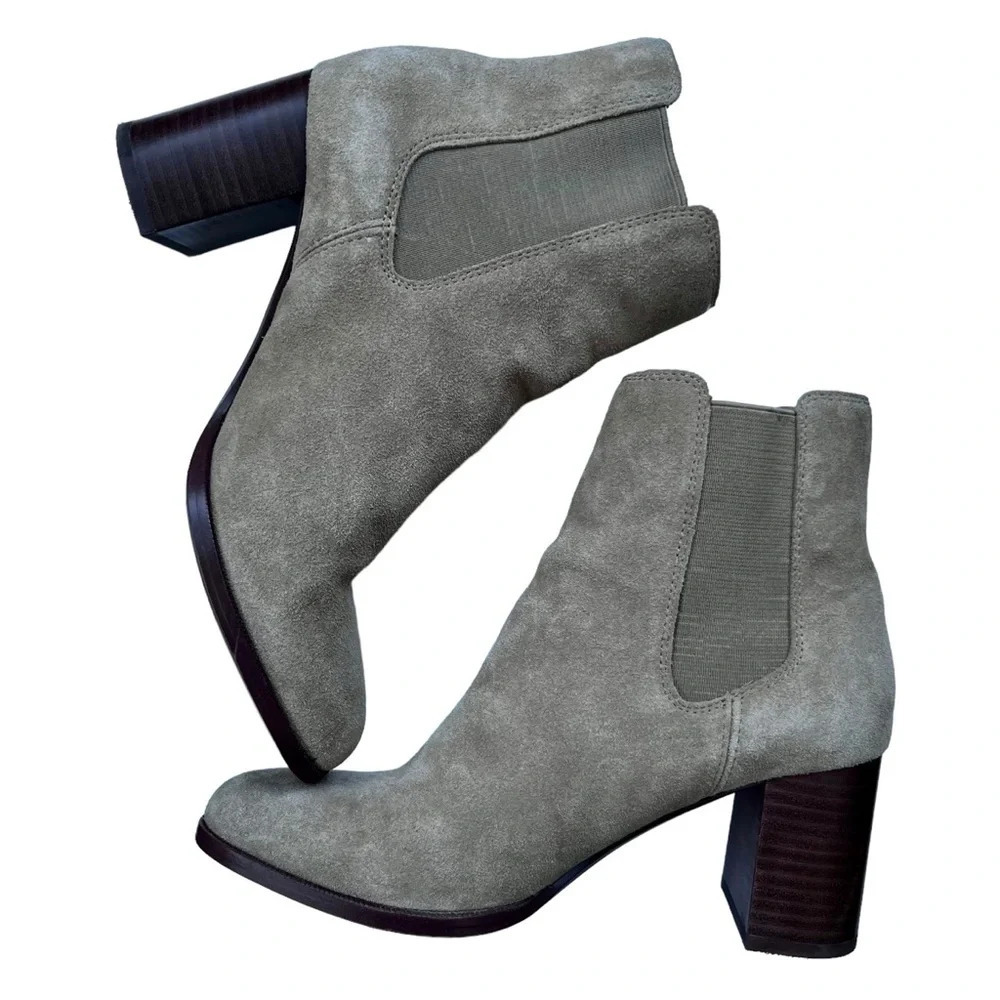 Madewell The Laura Chelsea Boot in Tan Suede Size 8